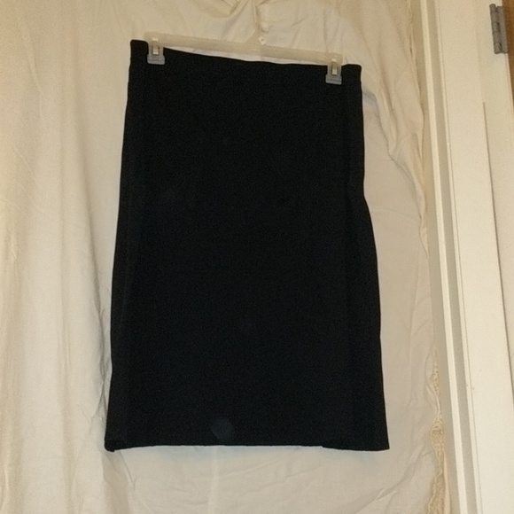 ⚠️3/$15⚠️ Crossing Pointe skirt - Picture 2 of 2